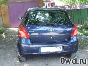 Битый автомобиль Toyota Yaris