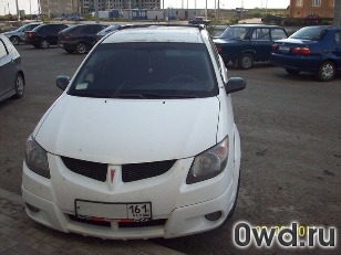 Битый автомобиль Pontiac Vibe