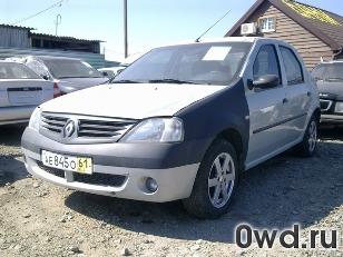 Битый автомобиль Renault Logan