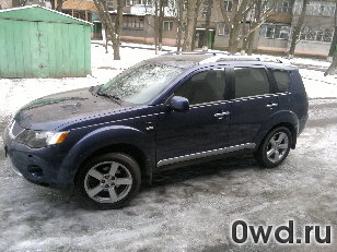 Битый автомобиль Mitsubishi Outlander XL