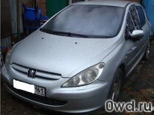 Битый автомобиль Peugeot 307