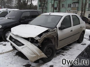 Битый автомобиль Renault Logan