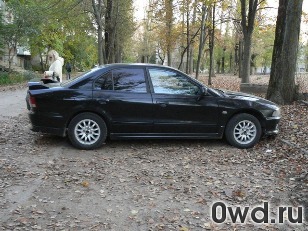 Битый автомобиль Mitsubishi Galant