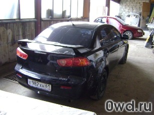 Битый автомобиль Mitsubishi Lancer